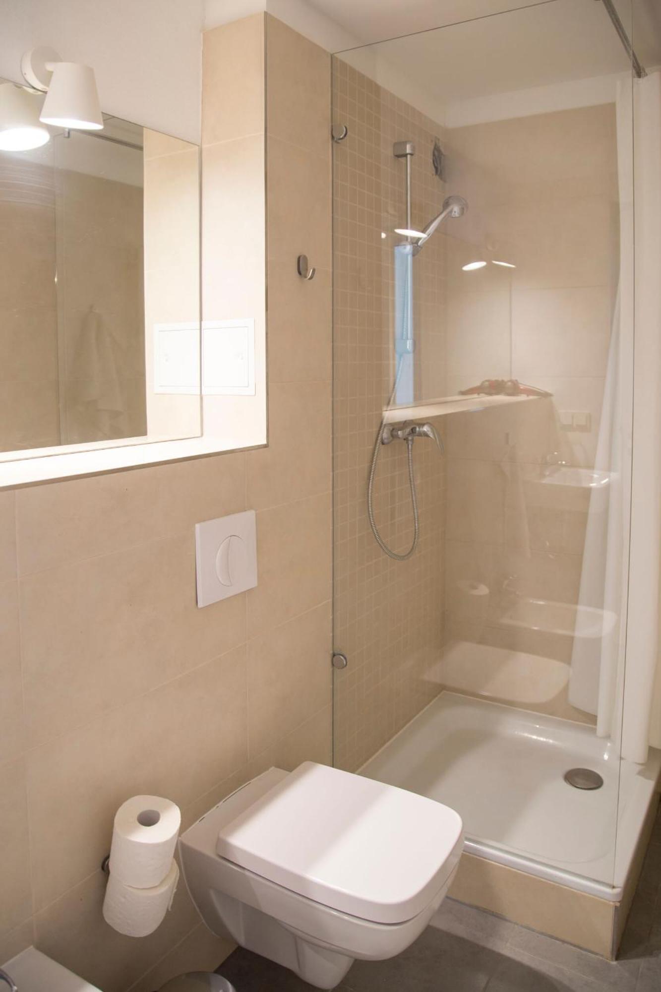 Madflats Hotel-Apartments S-Bahn Friedenau Berlin Bilik gambar